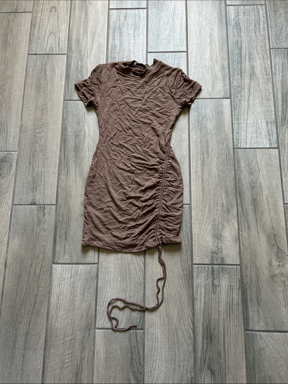 Short Sleeve Ruched Mini Dress in Brown